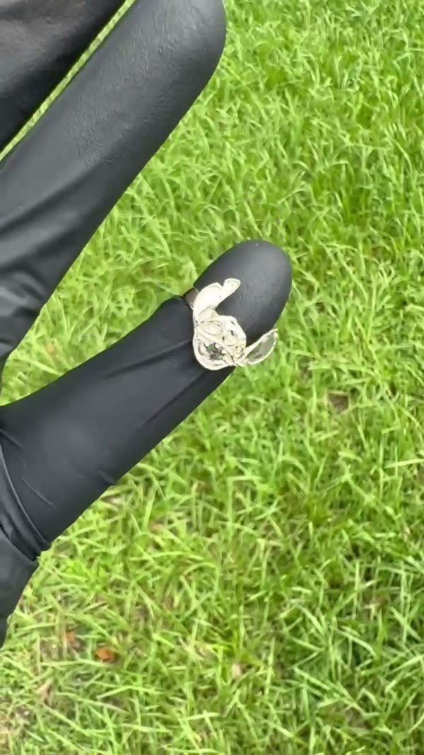 Custom ring